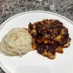 웬 쭈꾸미?? 기대1도 없던 얘가 또 불맛작렬 👍🏻 #매운새우라면 은 면빨이 탱글 냉면은 전문점 울고가구요 냄새부터 잘익은 #딸랑무 는... 