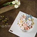 좋아요 158개, 댓글 5개 - Instagram의 LAFONTE 라퐁트, Flowercake @Korea(@lafonteco)님: LAFONTE flower cake. also the 1st... 