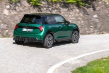 2024 MINI Cooper S JCW - Stunning HD Photos, Videos, Specs, Features & Price - DailyRevs Pin on 내 저장
