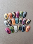 #auroranails#catseyenails#nailart#torontonails#torontonailart#toronrogelnails#오로라네일#캣츠아이네일#토론토네일 in 2020... 