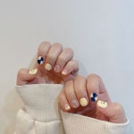 카리언네일 (@nail__euni) • Instagram photos and videos | 네일, 젤네일, 네일아트