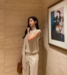 더르넬 on Instagram: “주말내내 너무 잘놀았는지 감기까지 얻구... Normcore 더르넬 on Instagram: “주말내내 너무 잘놀았는지 감기까지... 