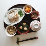 왕따시만한 갈치 노릇하게 굽고, 계란찜도 했어요🙌 좋아하는 것들... 왕따시만한 갈치 노릇하게 굽고, 계란찜도 했어요🙌 좋아하는 것들... 