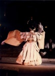 Arko Art Center 1991년 연극 <왕자호동>의 무대의상 중 하나입니다. 이병복 선생님 부부가 사제를 털어 마련했던 금곡 무의자 야외공연장에서... 
