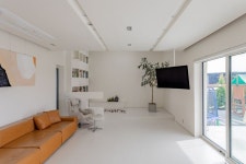 雪原在 Pin by arus on 3.홈인테리어 | House designs exterior, Interior design portfolio, Modern interior