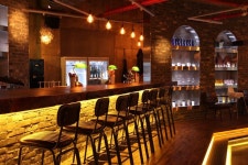 (NO.9 휴블랑 대명 본점) 대구 대명동에 위치한 휴블랑 본점으로 케주얼 다이닝을 조명과 인터스트리얼 스타일로 연출하였다.   리모델링... 