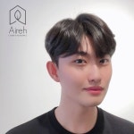 스타일은 @a_ireh 늘 숨쉬는 공간 : Aireh ◡̈ 안녕하세요😊 손질도... 안성맞춤👍🏻 #남자가르마스타일 #애즈펌 이예요🤗 자연스러움과... 