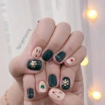 #네일 #블랙 #베이지 #풀컬러 #아트 #체크 #크리스마스 #눈꽃 #파츠 #스퀘어쉐입 #젤라또픽 #18년12월3주 #패턴 by 네일감성 - 네일하기 전에, 젤라또