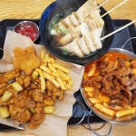씽씽~ 스노우 버스터 타고 출출~할 때는 오징어튀김&떡볶이, 모둠 꼬치어묵, 허니간장 순살치킨을 한 번에! 버스터 패밀리 세트 in... - 2022... 