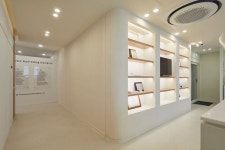 화이트우드톤 깔끔한 분위기의 45평 한의원인테리어 (안산 상록구 본오동)