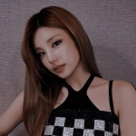 :예지 - 𝘆𝗲𝗷𝗶 𝗶𝗰𝗼𝗻𝘀 •©𝗇𝗂𝗇𝗂𝗆𝗈𝗈𝗇𝗌 | Women, Fashion, Itzy