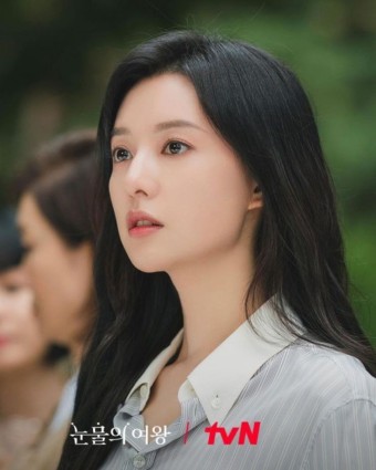 김지원, 비 마이 원 아시아 팬미팅 투어 성황리에 마침 - 여운을 남긴 감동의 눈물