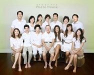 엘에이 대가족사진, 엘에이 야외촬영, Family Portrait, Outdoor... Photo House Photography… | 가족사진, 대가족 사진, 스튜디오 가족 사진