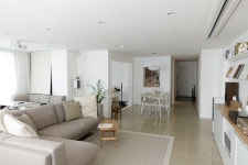 건축가 부부가 처음으로 고친 두번째 신혼집 건축가 부부가 처음으로 고친 두번째 신혼집 in 2024 | Home decor, Home, House