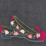 #야생화자수 #꽃신 #꿈소 #꿈을짓는바느질공작소 #embroidery #flowershoes