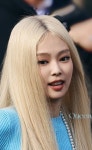 241001 Jennie at the Chanel SS25 show! #JENNIE #제니 #OA #ODDATELIER