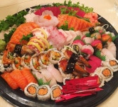 Mina Ryu on Instagram: “#sushi #스시 #회 #sashimi #sushiplatter” | 음식, 스시, 회