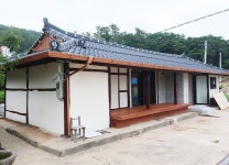 Daum 부동산 인테리어 부부의 미니멀 라이프! 35평 신혼집인테리어 - Daum 부동산 인테리어 | 집 리모델링, 집 계획, 농가 리모델링