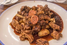 안동 맛집 찜닭골목 종가찜닭 | Stuffed mushrooms, Food, Beef