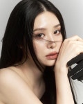 Pin oleh 쥐 캔 di 자료 | Orang cantik, Pemotretan, Mode wanita