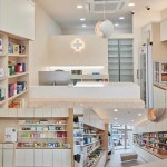 화이트&우드톤 깔끔한 10평 약국인테리어 (강동구 천호동)