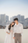 아이웨딩 > 브랜드 > 웨딩스튜디오 > 제이로그스튜디오 - 2021 | 한국 결혼 사진, 웨딩 포즈, 커플 사진 포즈