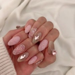 𝐷𝑒𝑎𝑟_𝑦𝑢𝑛’s Instagram profile post: “#네일디... 𝑦𝑢𝑛 -ᄂ… - 2021 | 분홍 네일, 젤네일, 웨딩 네일아트