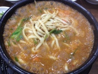 어탕국수입니다.