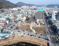 진해문화센터 및 도서관 - eSou Architects