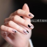 Pin page @naildesigner_hakmin #체크네일 #네일 #네일아트 #41shop #젤네일 #청담네일 #청담동네일 #nail #nails #nailart... 