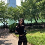 Instagram의 김다빈 , 데이빈님: “집앞이 석촌호수여서 행복했던 날 🍃 하늘이 예쁘면 기분이 너무 좋아 나는” | 소녀, 날