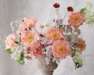 Pin by 세진 김 on 클래스 in 2021 | Floral, Floral wreath, Flowers