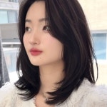 c컬로 네츄럴한 분위기를 끌어올려준 디자인이에요 무거운 느낌없이 페이스라인에 안기는 층, 너무이쁘죠? 문의는 dm주세요 . . . #더차강남... 