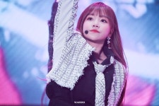 인천 남동체육관 무대 위의 너를 너무 좋아해 그러니까 좋은건 크게 #조유리 #아이즈원 #JoYuri #IZONE #12시의와이키키 #12PMWAIKIKI #AAA... 