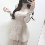 초커랑 코디하려구했는데 예쁜초커를 아직못찾았당....😔 #오프숄더 #원피스 #여친룩 #패션 #팔로우 #맞팔 #패피 #daily #Fashion #dress... 