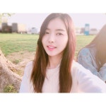 오늘의 V LIVE 언니라인과 레레😍💕 | 긴 머리 헤어스타일, 헤어스타일 아이디어, 프리스틴