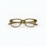 Pin page VOAEYE on Instagram: Voaeye Glasses VG03 **Special color** - Olive Green - 올리브 그린 색상의 프론트와 템플로, 자연에서 영감을... 
