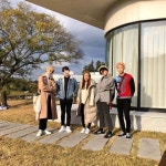 Pin page 뜨레시옷 on Instagram: “뜨레시옷에~위너가 다녀갔어요♡ #위너 실물로 보니..반짝반짝 빛나요 매너좋고~가실땐 인사도 잊지않던... 