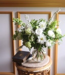 #dover_vaseflower . . . . . . . ⚜️DOVER the Flower Boutique⚜️ 도버 더 플라워 부… | Table decorations, Decor, Table