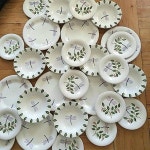 Azarraluqui y sus platos pintados a mano - Jas Claire | 도자기, 핸드 페인팅 도자기 Azarraluqui y sus platos pintados a mano - Jas... 