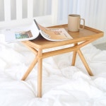 소-소반 ⠀ #소반 #소소반 ⠀ 옅은 브라운컬러라 화이트 인테리어에 찰떡같아서 예전부터 노리고 있었지만 ⠀ 결국 내가 갖고싶어서 구입하고 촬영