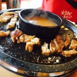谢谢某位可爱的她，为了我站着剪肉肉😏 #불고기 #肉 #🤗 | 肉