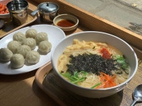 진국수 - 이화여대 국수 / 면 요리 | 맛집검색 망고플레이트 | 식품 아이디어, 건강한 식단, 건강식 팁