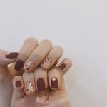 Pin page 프롬비니 • 대구네일 • 동성로네일 • 대구네일수강 on Instagram: 요즘 제이쌤 자개네일 하루에 몇번시술!?!?!... 