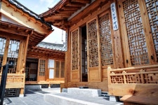 “한옥 배경으로 제대로 즐기는 힐링”… 6월 친구들과 가볼 만한 이색 체험 “한옥 배경으로 제대로 즐기는 힐링”… 6월 친구들과 가볼... 