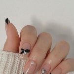 jelandgel___office #봄의신부글리터 . . 🔅 디자인참고시 @mim___nail 태… | French tip nail designs, French tip nails, Nail tips