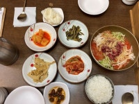 함양집 - 경주 알프스리조트 한정식 / 백반 / 정통 한식 | 맛집검색 망고플레이트 - 2021 | 식품 아이디어, 음식, 한식