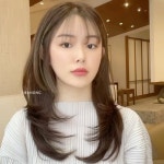 차홍고객님 오늘 이른 오후 #차홍룸마곡점 장하경디자이너의 @hakyung__ch #블럭컷 #허그컷 의 조화 정말 매력적이지 않나요?!😊 예쁨... 