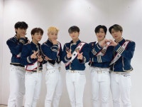 온앤오프 (ONF) Official on Twitter in 2021 | Captain hat, Picture credit, Debut