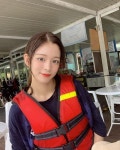 우리 플로버는 주말인데 뭐 할려나??? ⠀ #채영 #신난당 #💓“ | Fromis 9 chaeyoung, Girl group, Chaeyoung fromis 9